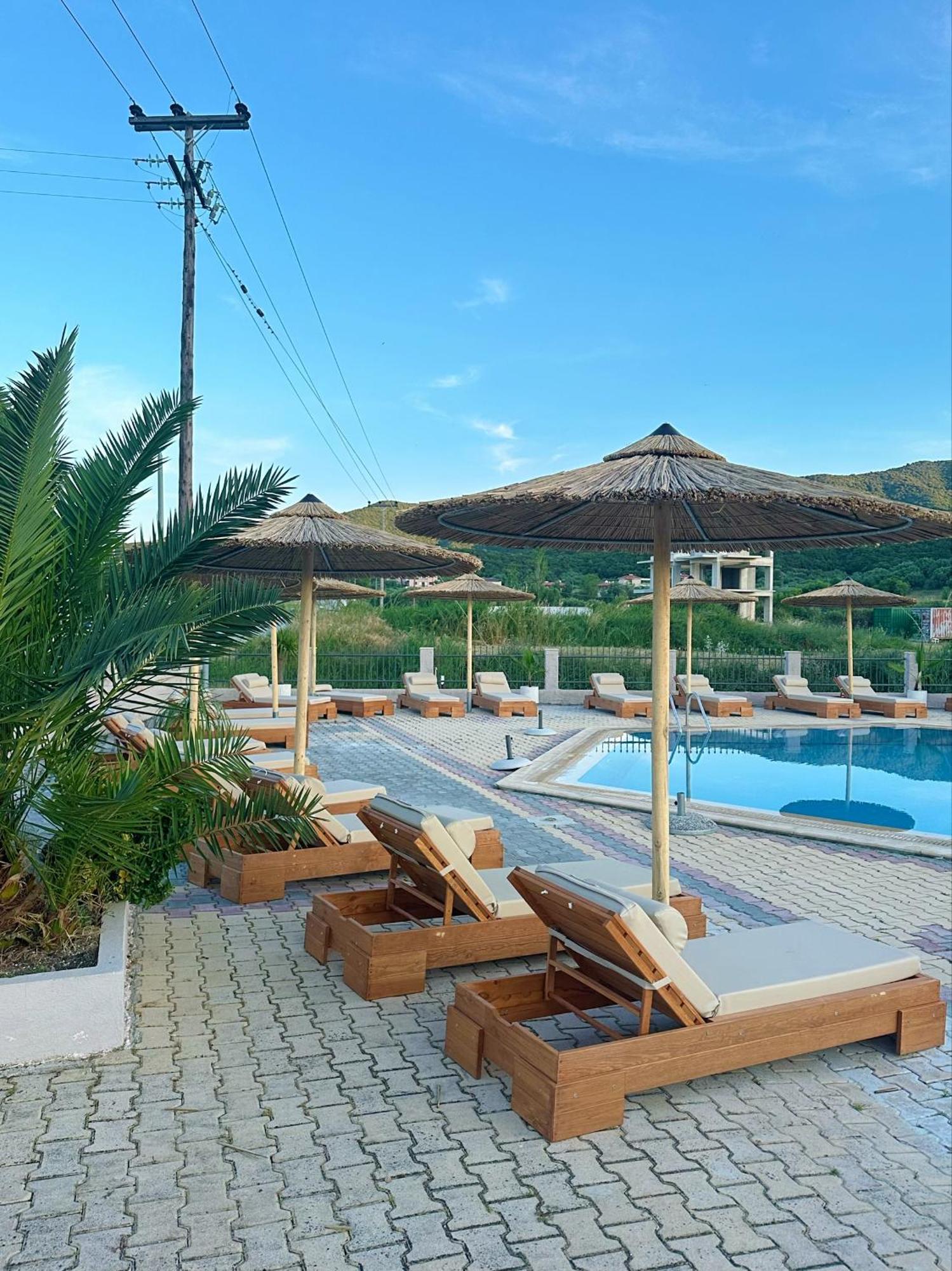Hotel Palmera サルティ エクステリア 写真